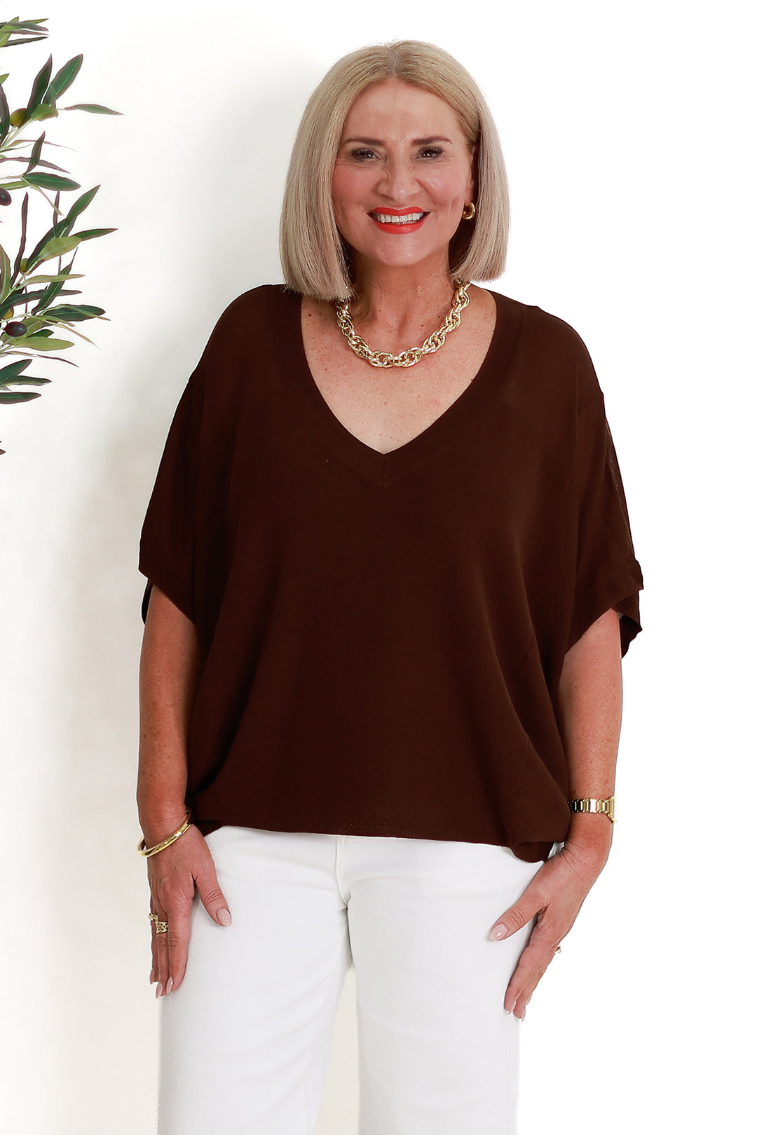 Irises V-Neck Top |CHOCOLATE
