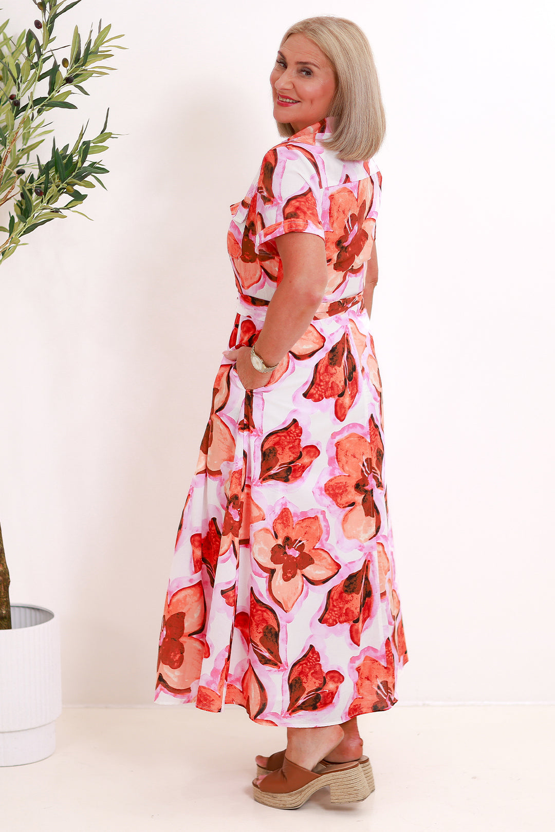 Rossellini Short Sleeve Dress | AZALEA