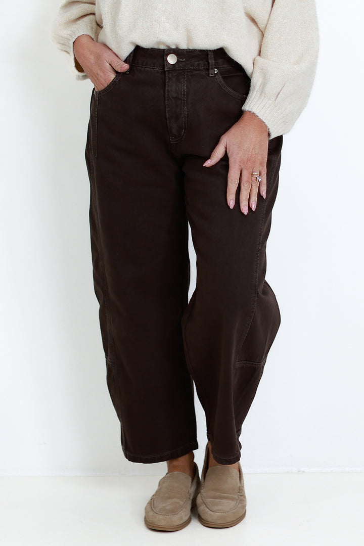 Demi Barrel Jean | DARK CHOC