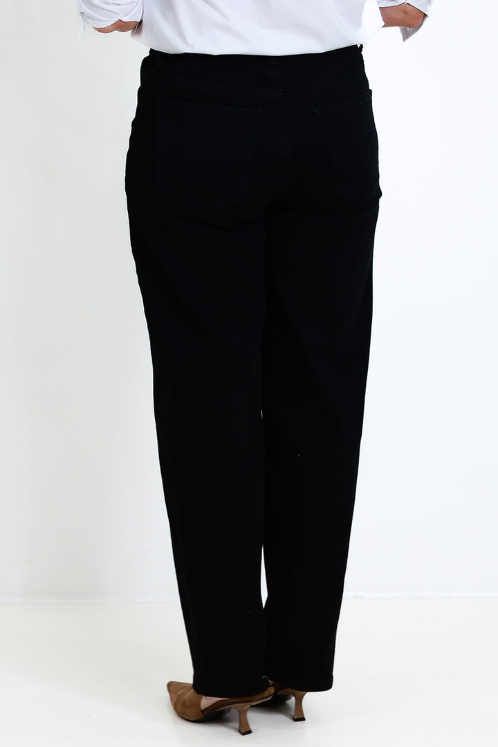 Baroness Straight Stretch Jeans | BLACK