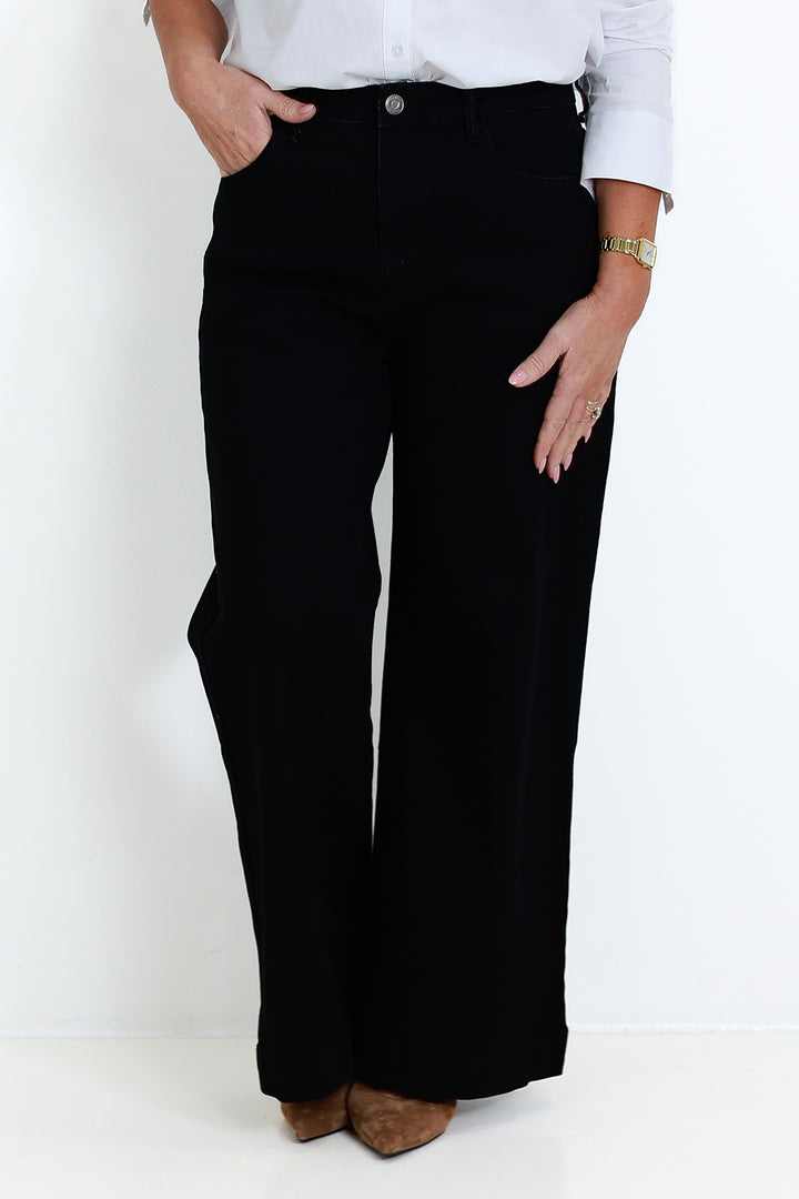 Almas Manor Stretch Jeans | BLACK