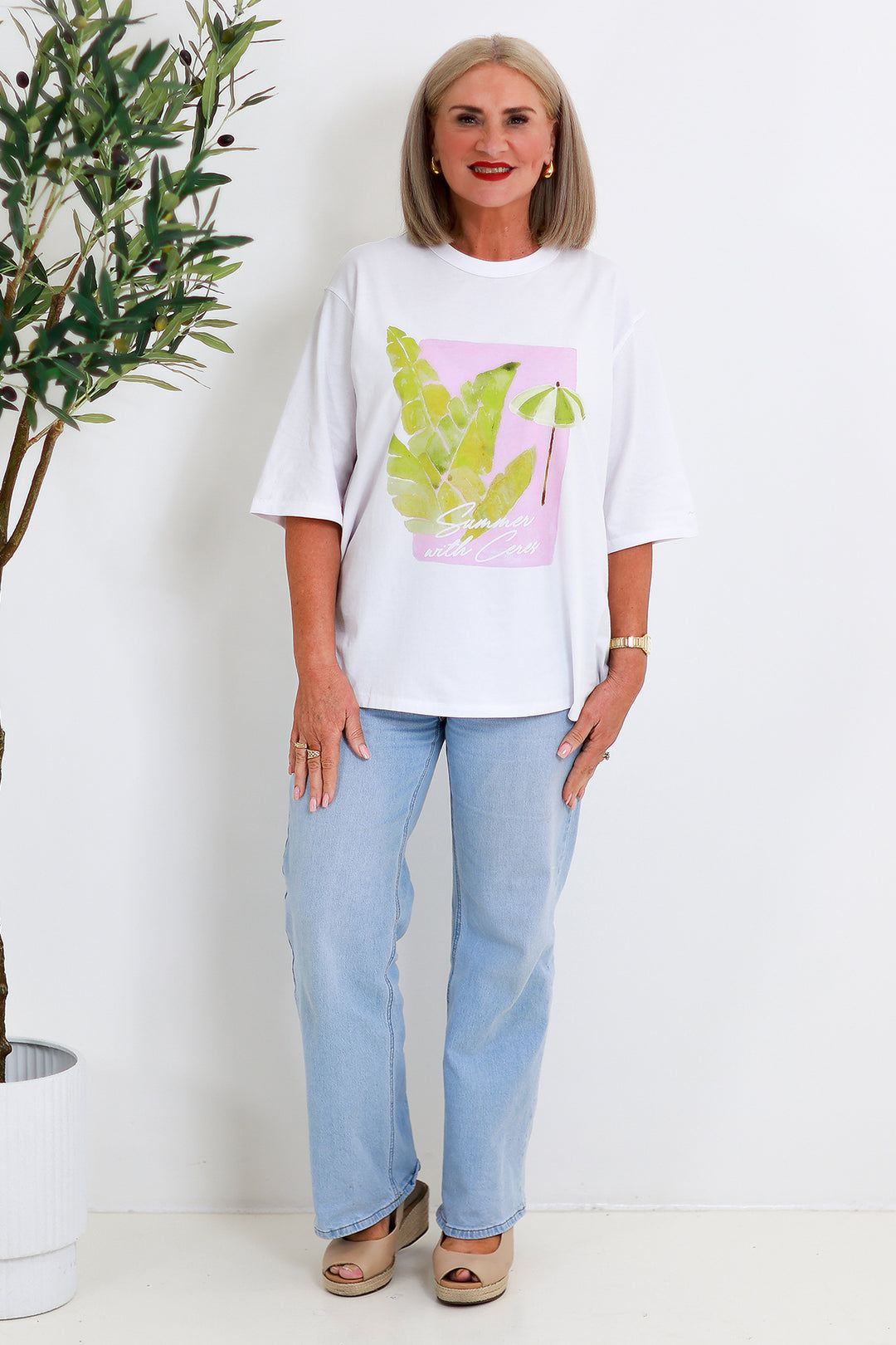 Liv Oversized Tee | WHITE COSTAL LEAVES
