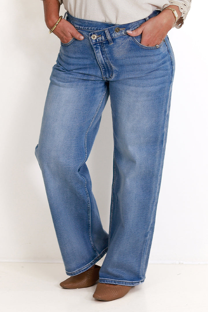 Urban Slouch Jean  | Light Wash STRETCH