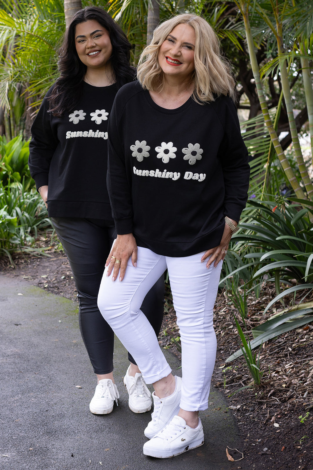 Daisy Crew | BLACK Taupe