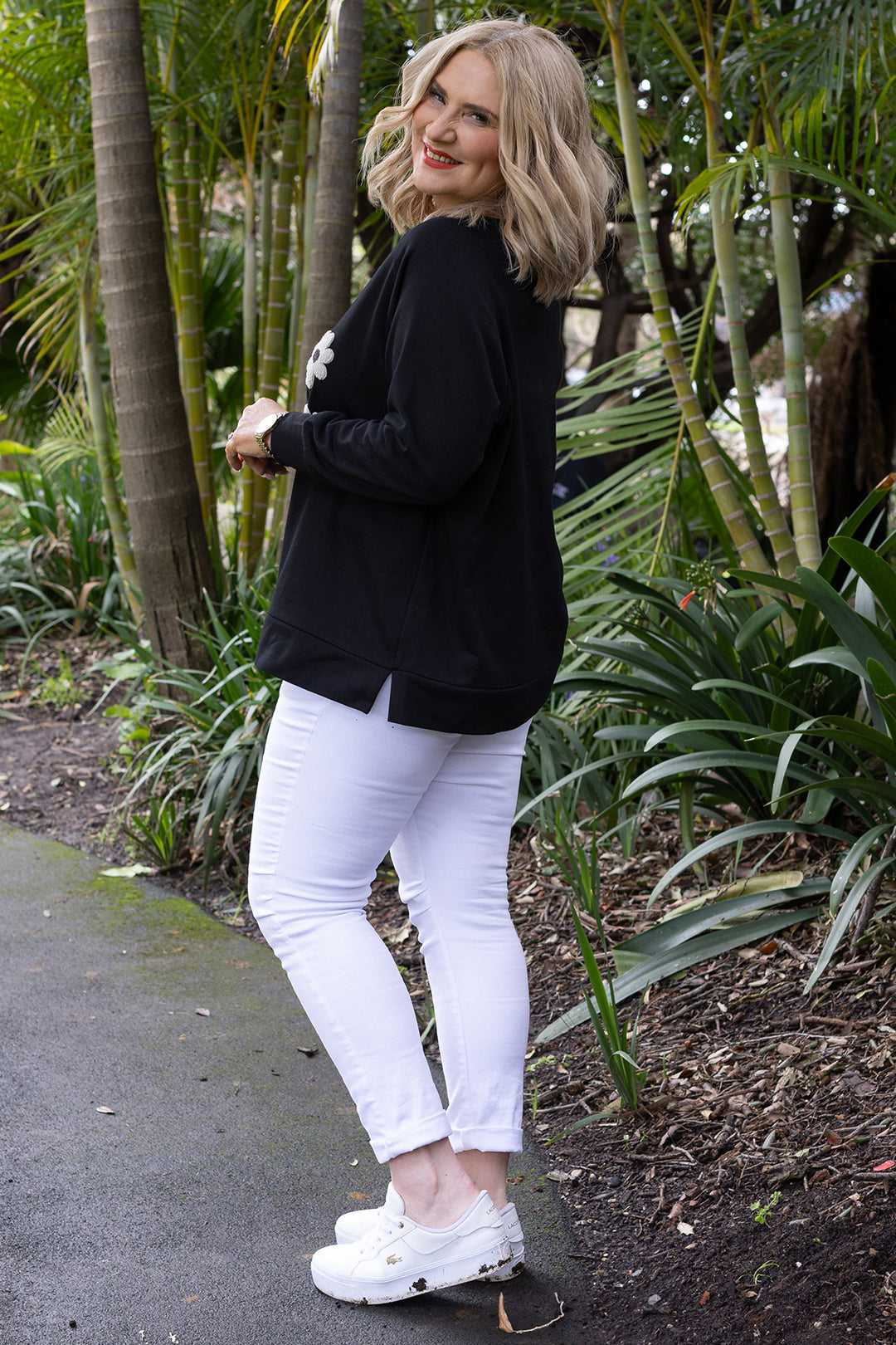 Daisy Crew | BLACK Taupe