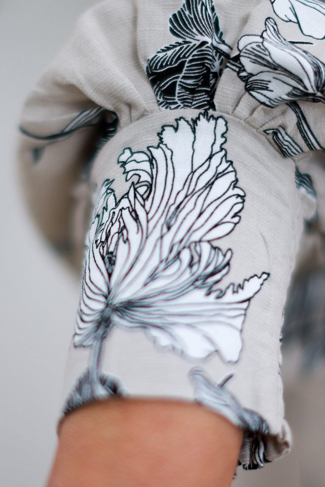 Belamy Shirt | BEIGE Flora