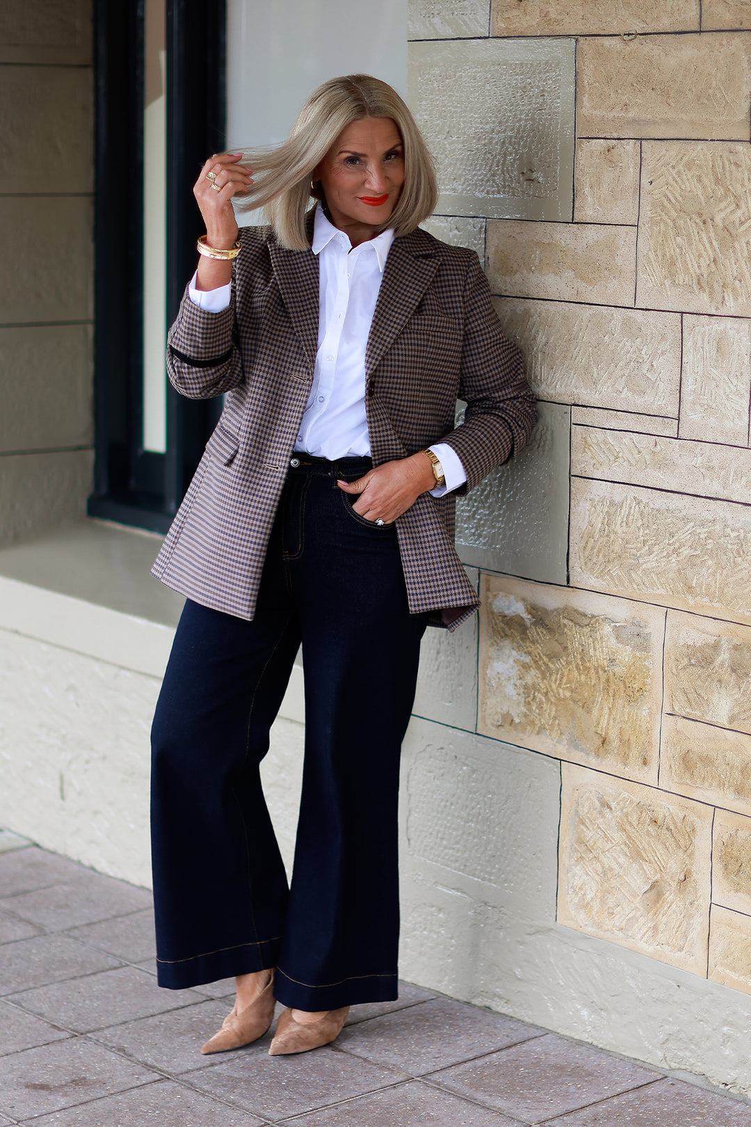Eden Stretch Blazer |  PLAID NAVY & CHOC