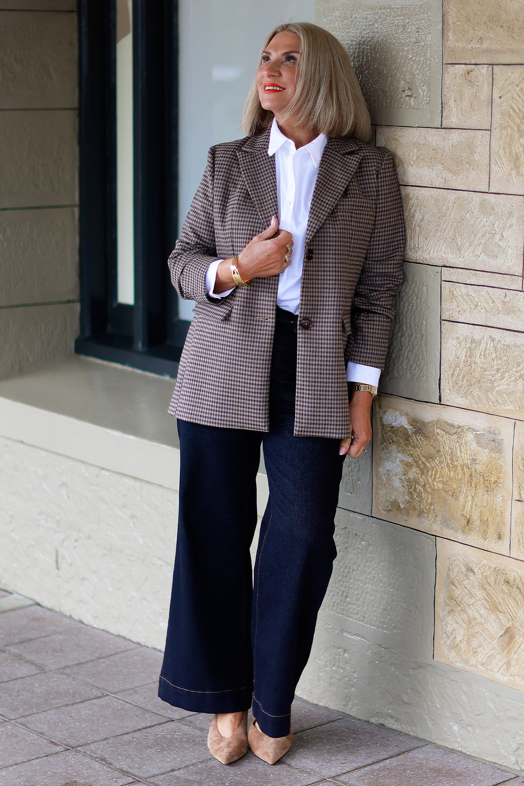 Eden Stretch Blazer |  PLAID NAVY & CHOC