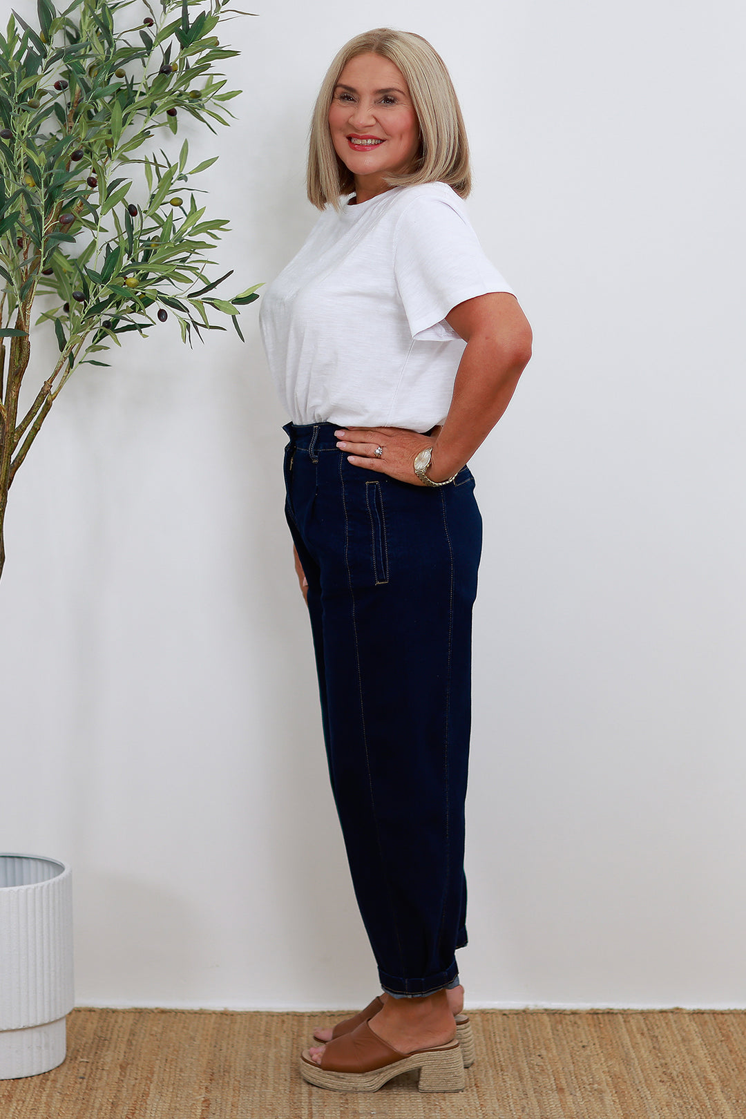 NEW Emmi Barrel Jean | DARK Stretch Denim