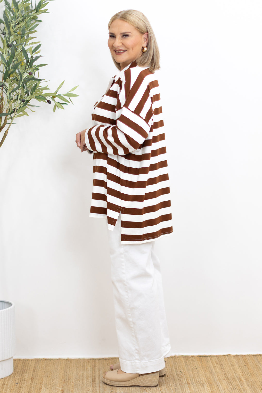 Queens Rugby Top | BROWN