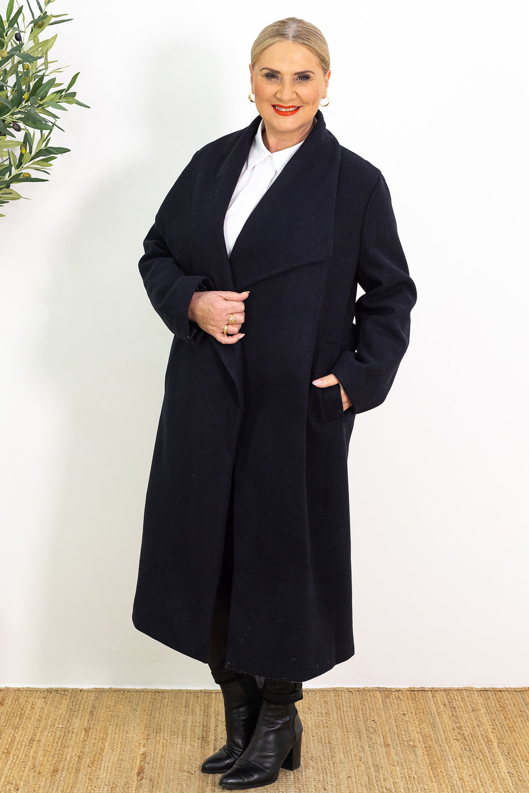 Lourdes Wrap Coat | Ink Black
