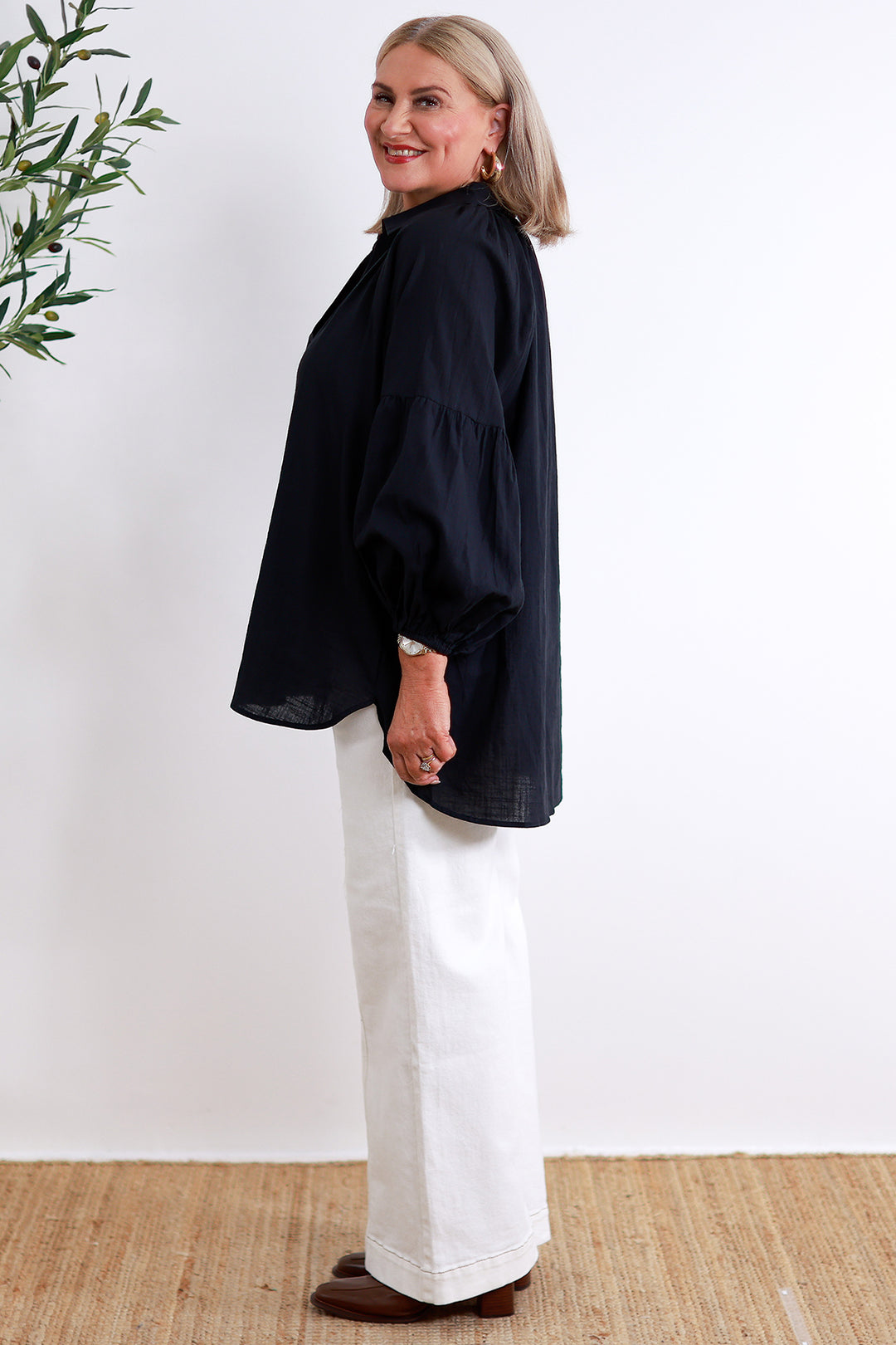 Greeta Relaxed Shirt | Black