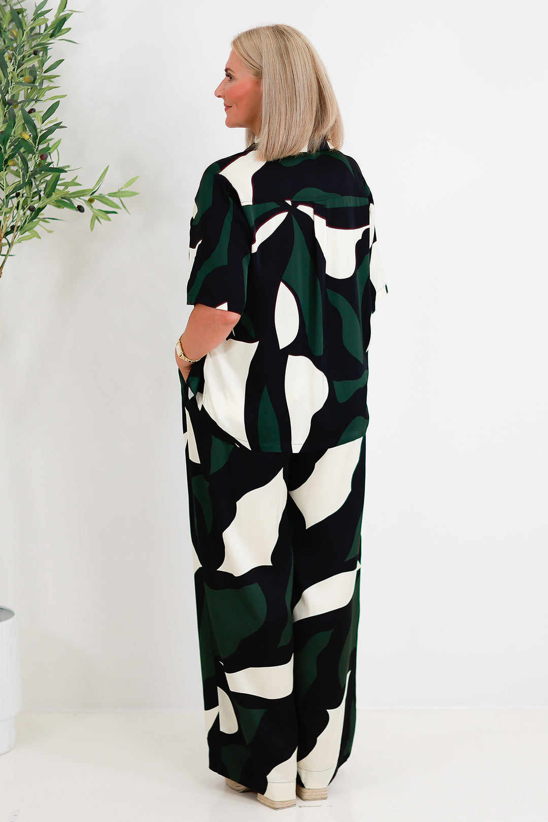 Tarni Luxe Shirt | IRIS ABSTRACT PRINT