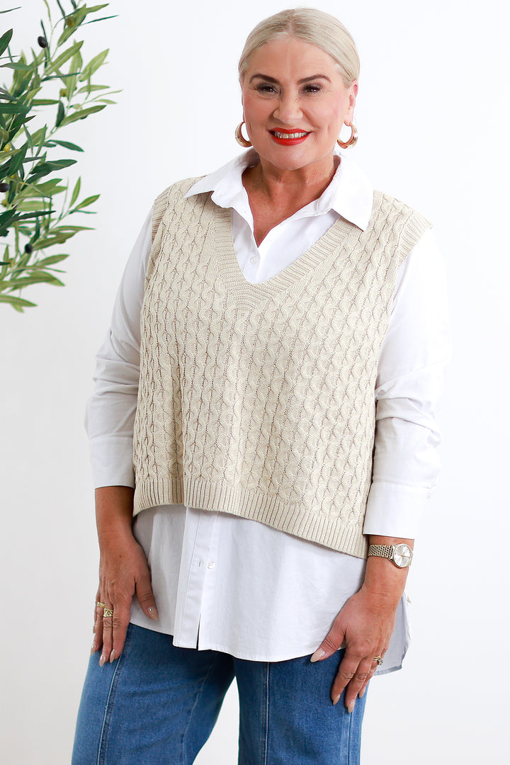 Huntress Slouch Vest | Oat & Black