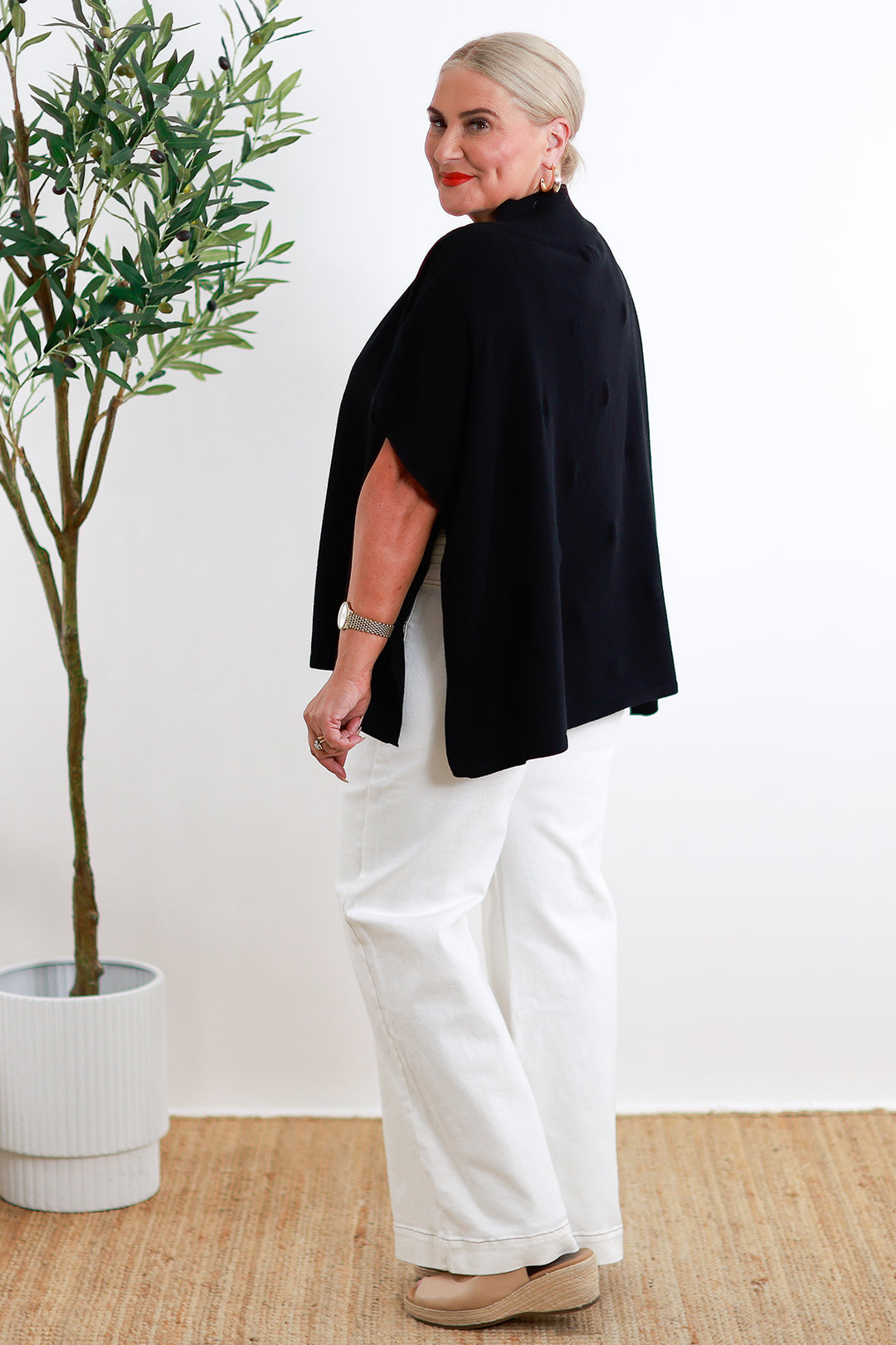 Meander Knit Poncho - Black
