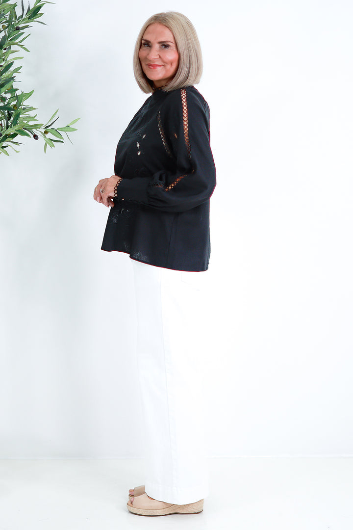 Aven Embroidered Blouse | BLACK