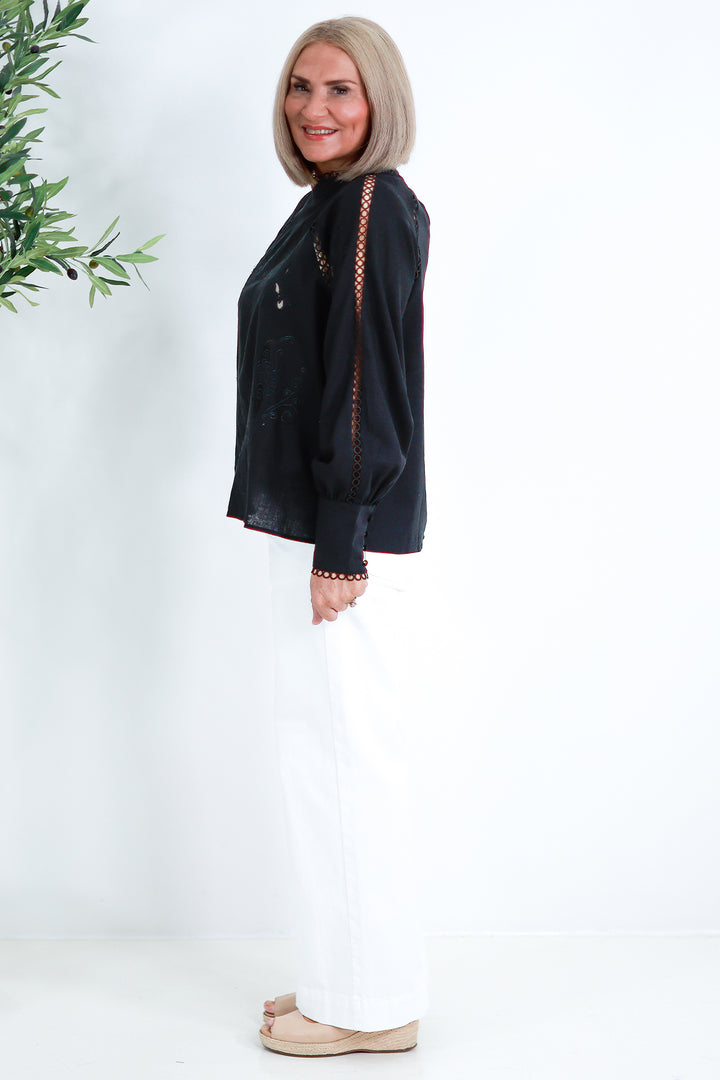 Aven Embroidered Blouse | BLACK