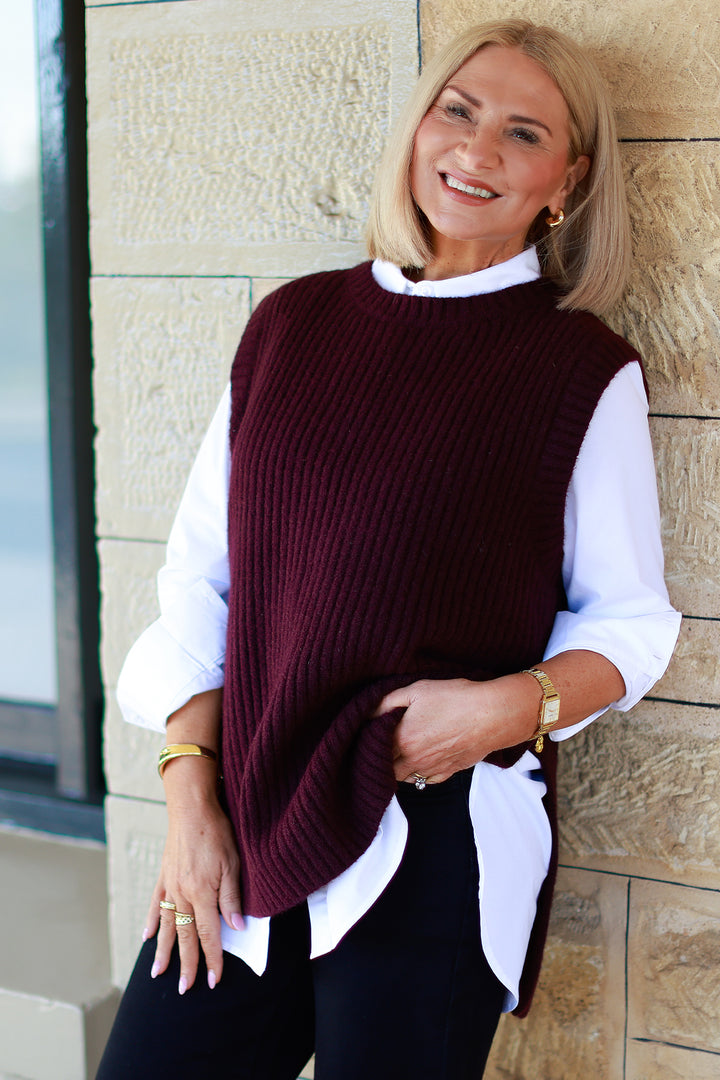NEW Round Neck Vest | WINE