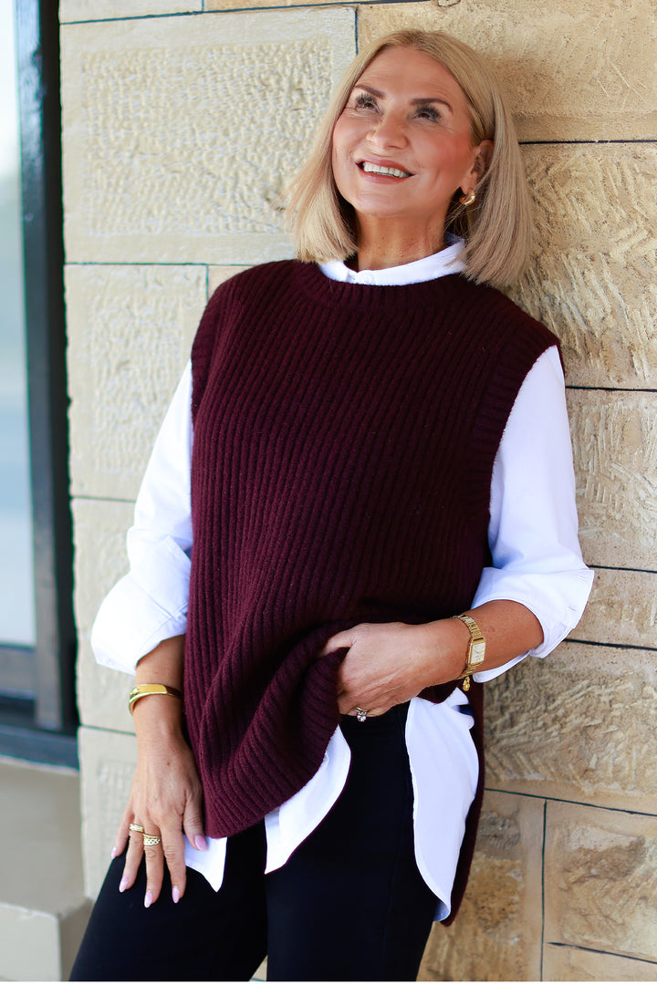 NEW Round Neck Vest | WINE