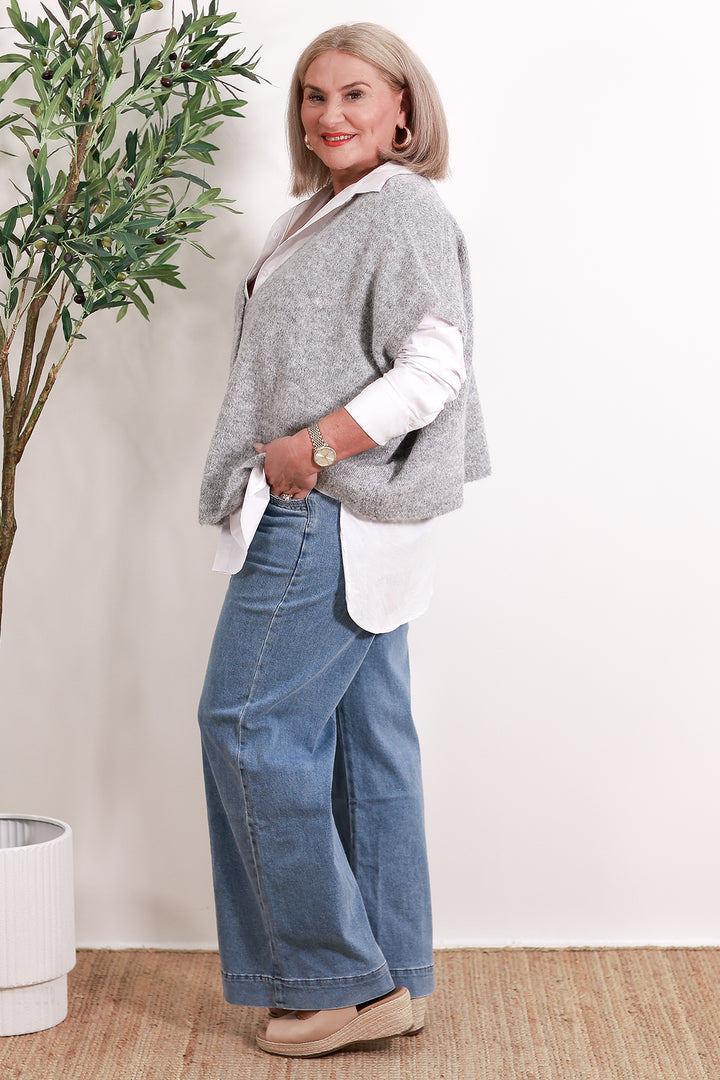 Lara Vest | GREY