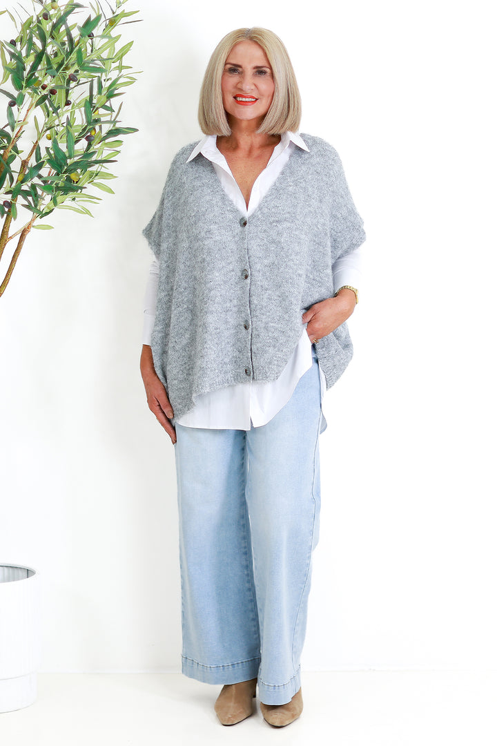 Lara Vest | GREY