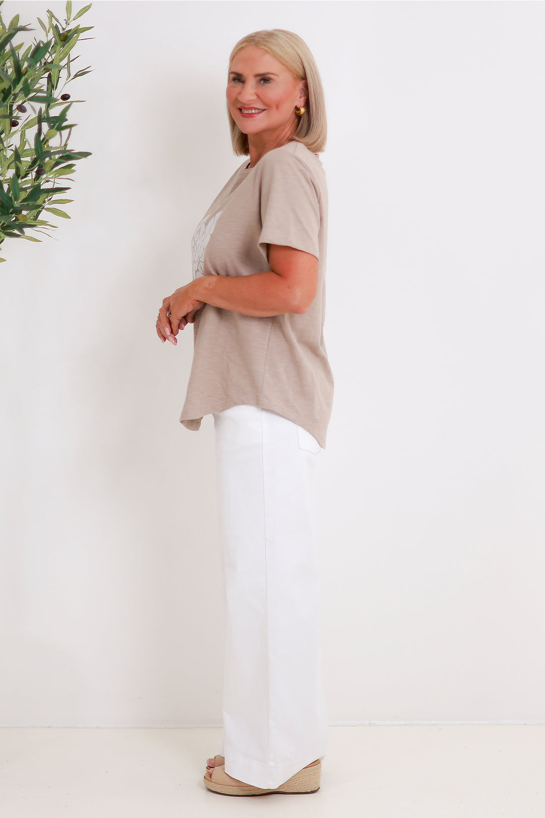 Young Hearts T-Shirt | TAUPE