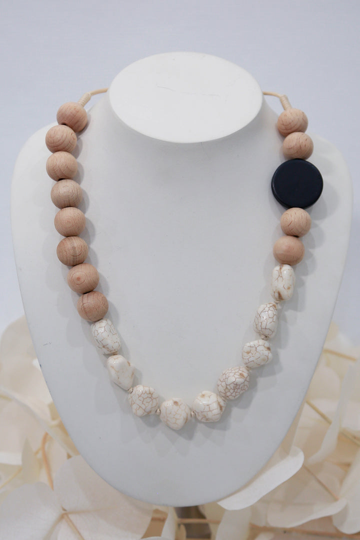 Robe Necklace | Natural w Black