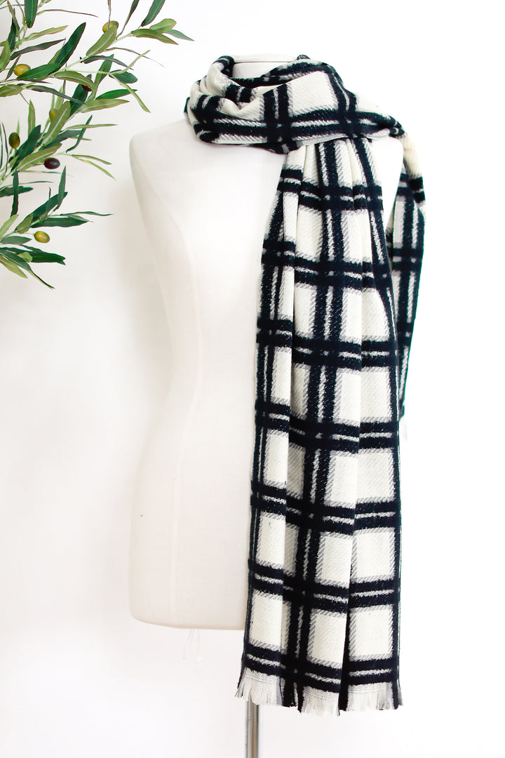 Aman Scarf | Black