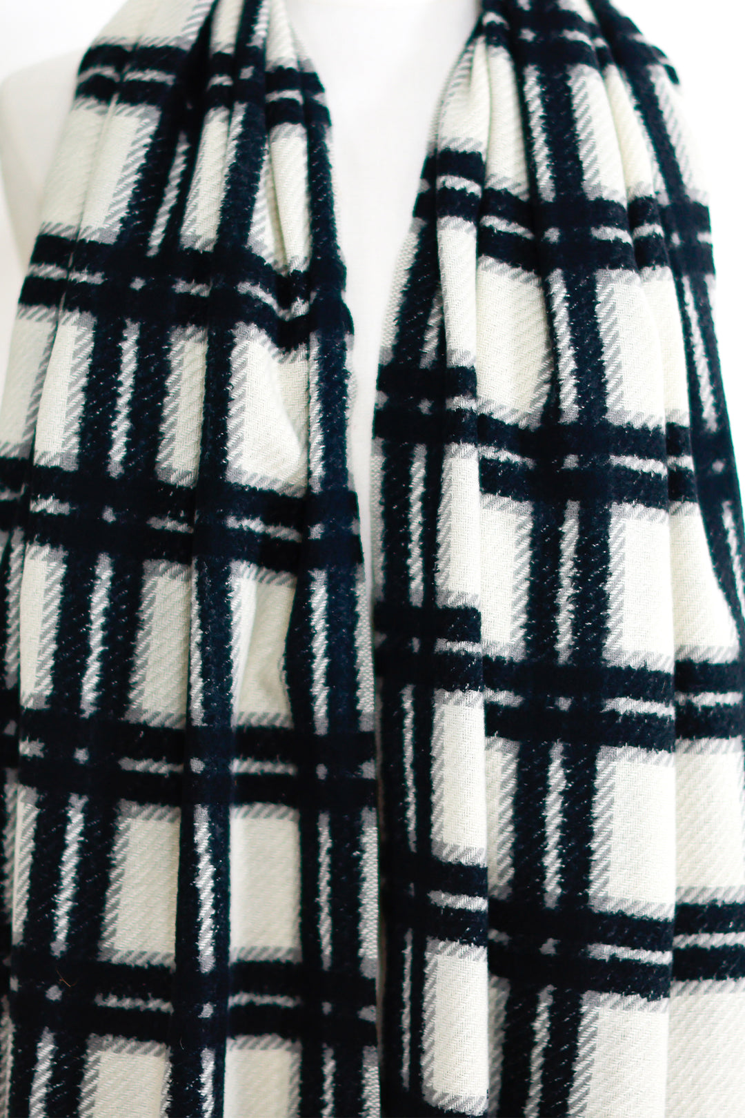Aman Scarf | Black