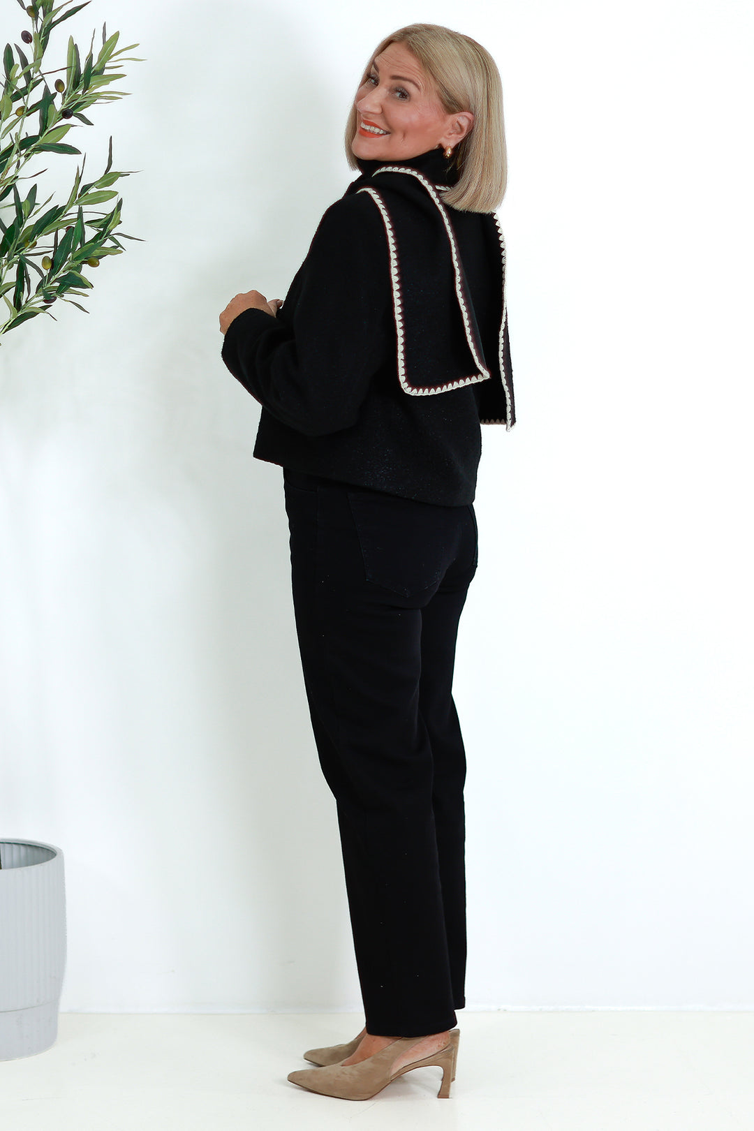 Audree Boucl'e Jacket & Scarf | BLACK & CREAM