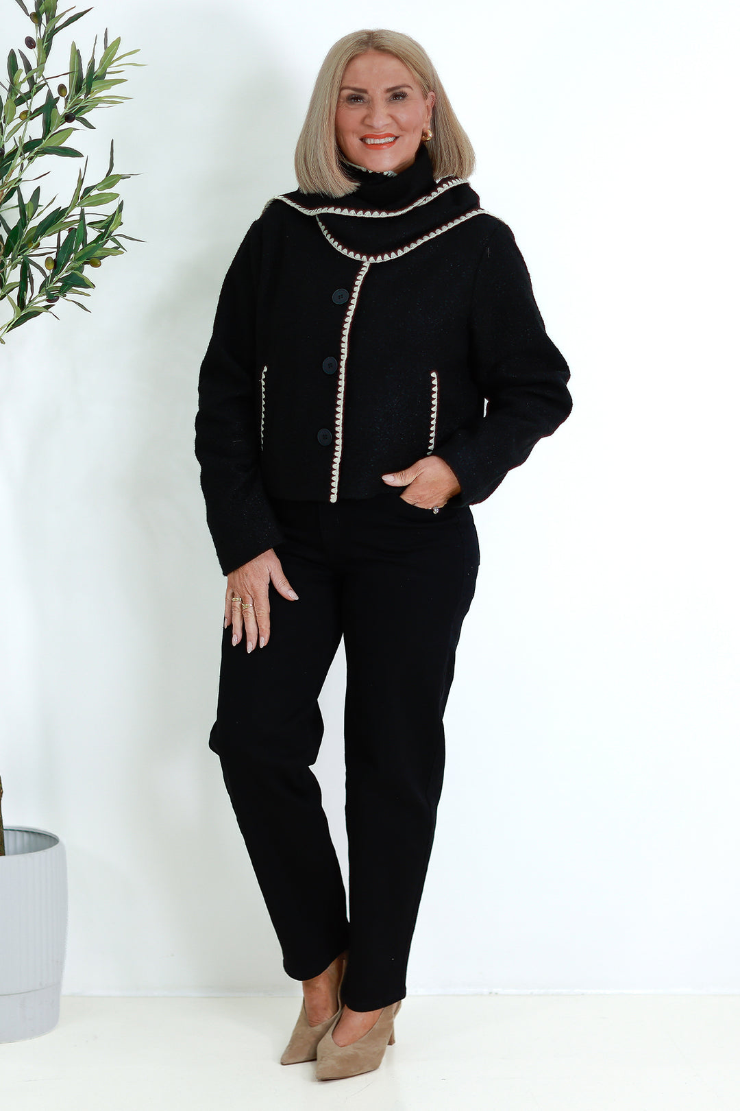 Audree Boucl'e Jacket & Scarf | BLACK & CREAM