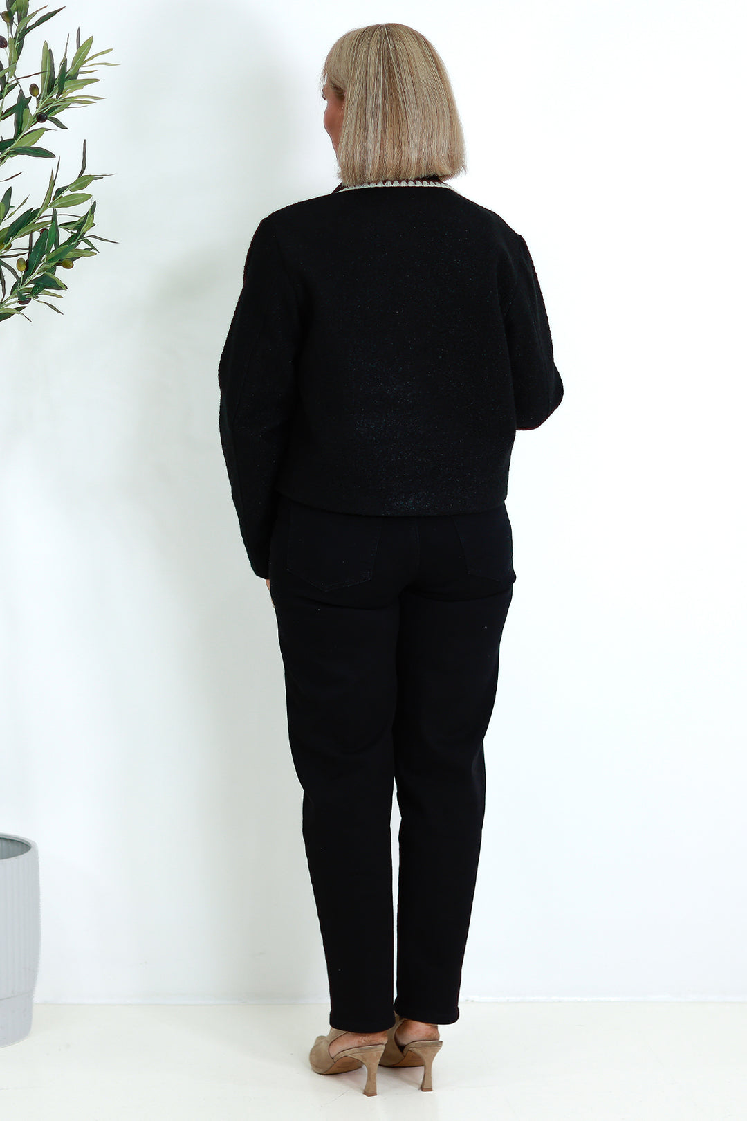 Audree Boucl'e Jacket & Scarf | BLACK & CREAM