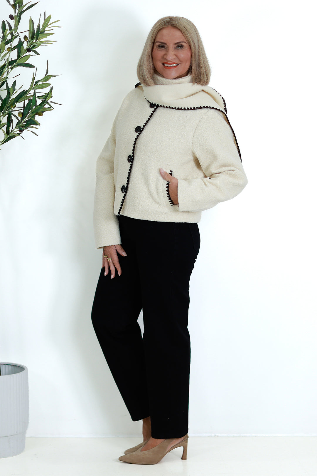 Audree Boucl'e Jacket & Scarf |  CREAM BLACK