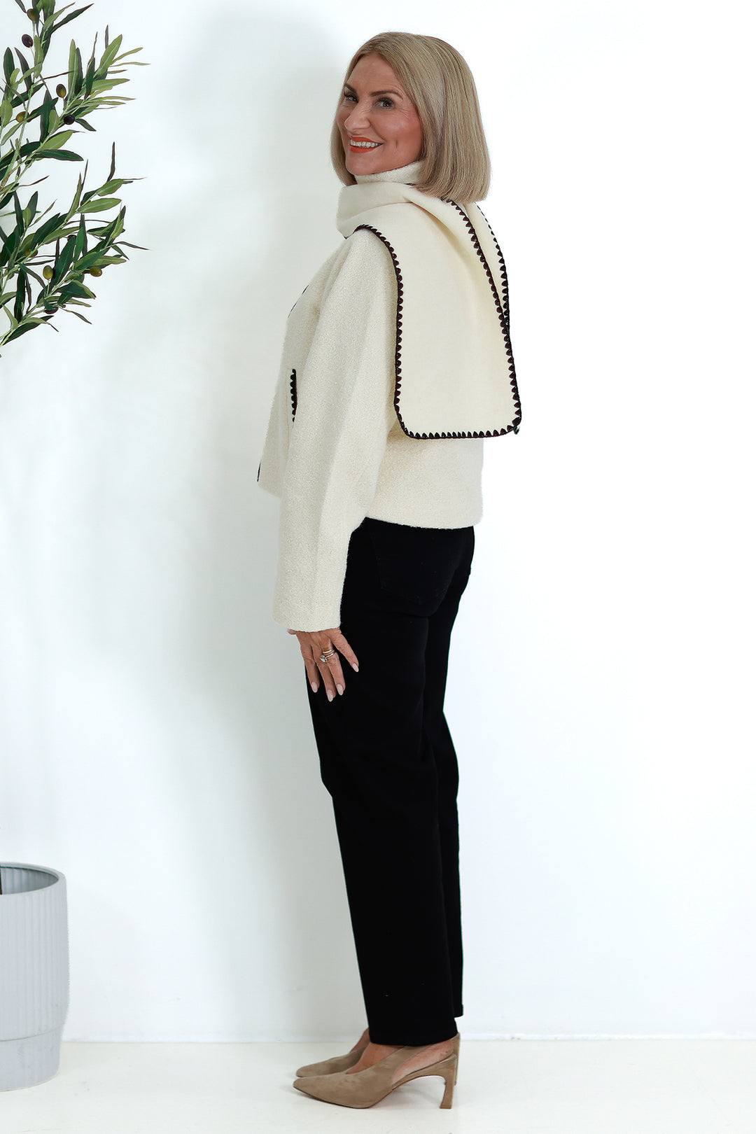 Audree Boucl'e Jacket & Scarf |  CREAM BLACK