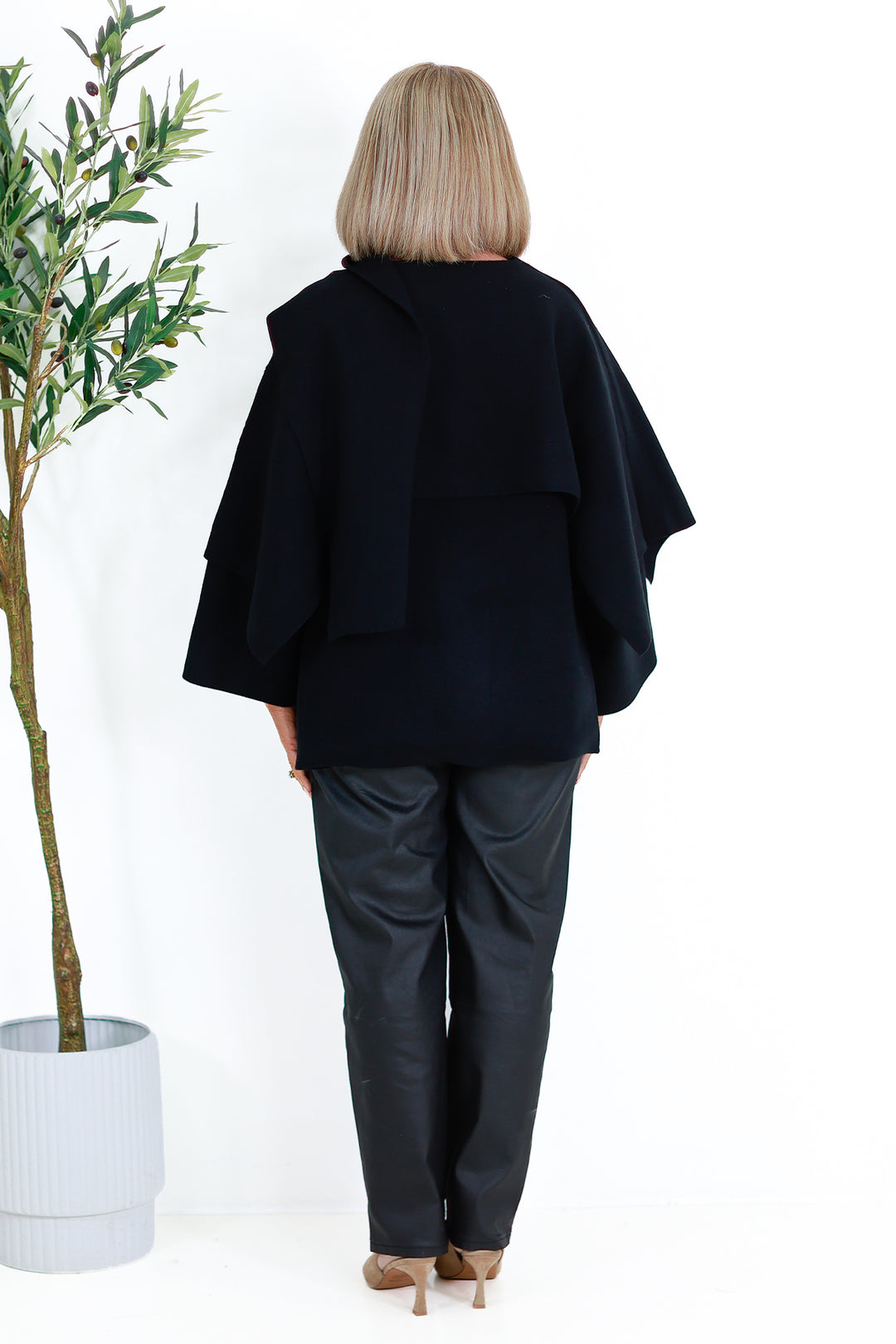 Estelle Coatigan | BLACK