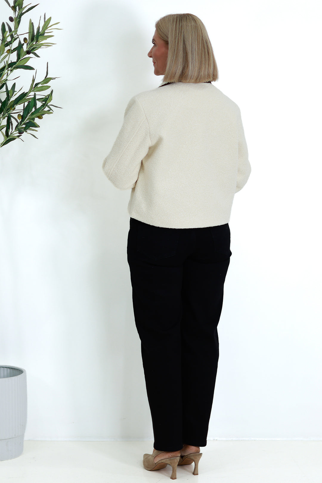 Audree Boucl'e Jacket & Scarf |  CREAM BLACK