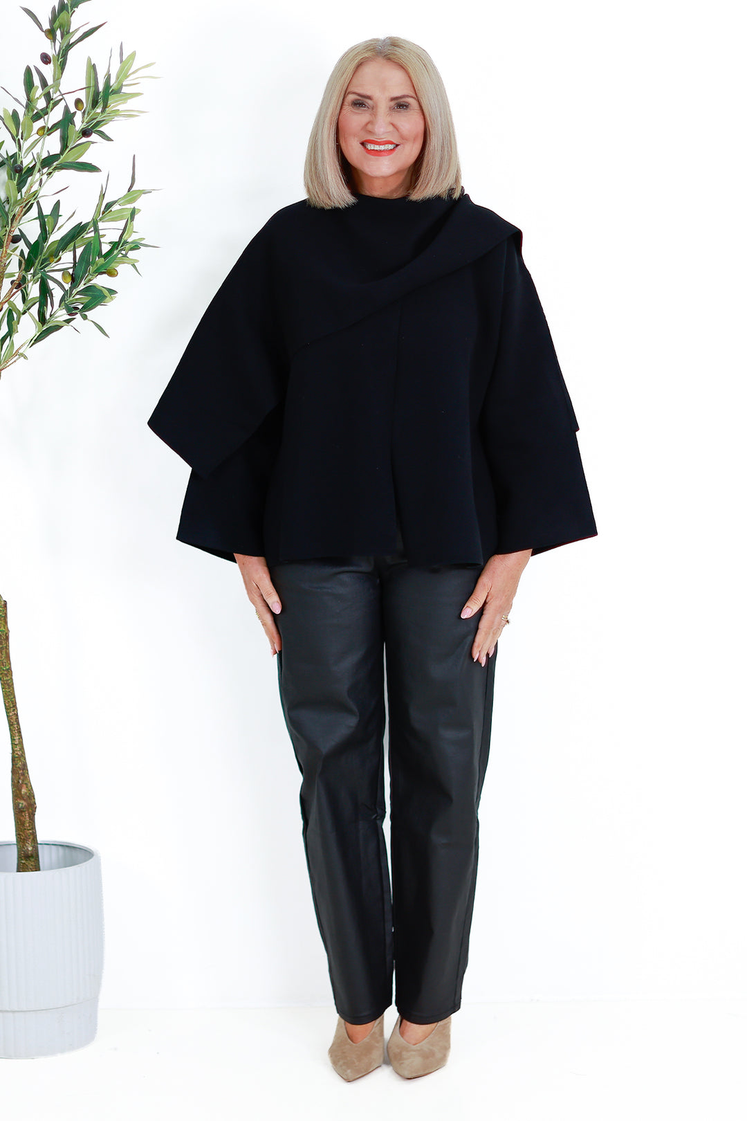 Estelle Coatigan | BLACK