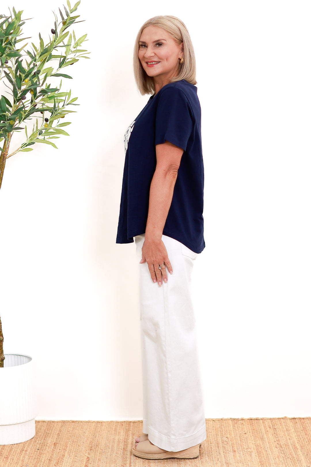 Young Hearts T-Shirt | NAVY