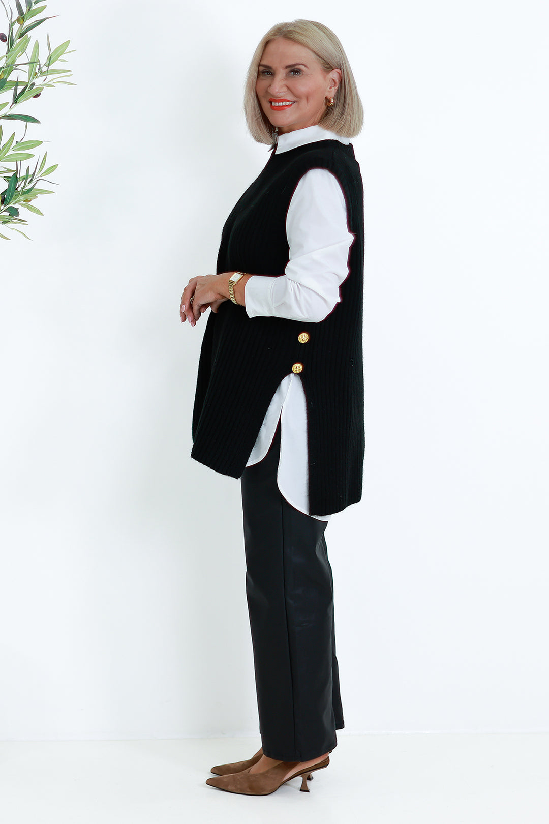 NEW Round Neck Vest | BLACK