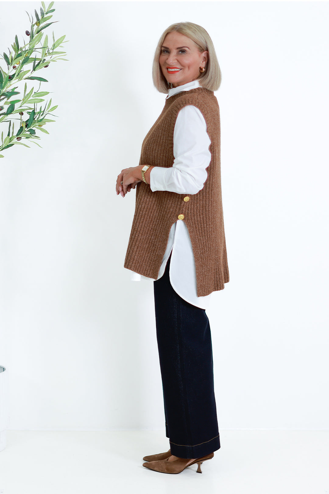 NEW Round Neck Vest | TAN