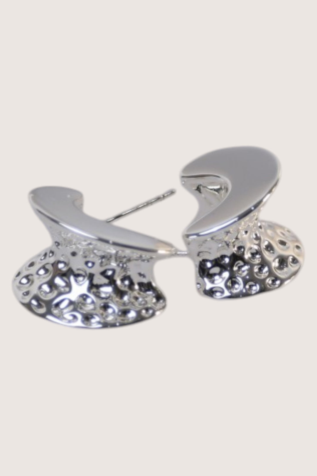 Luxe Ripple Earring | HOOP
