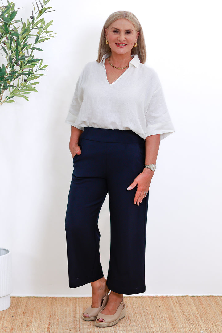 Willow Stretch 7/8 Pant | INK NAVY