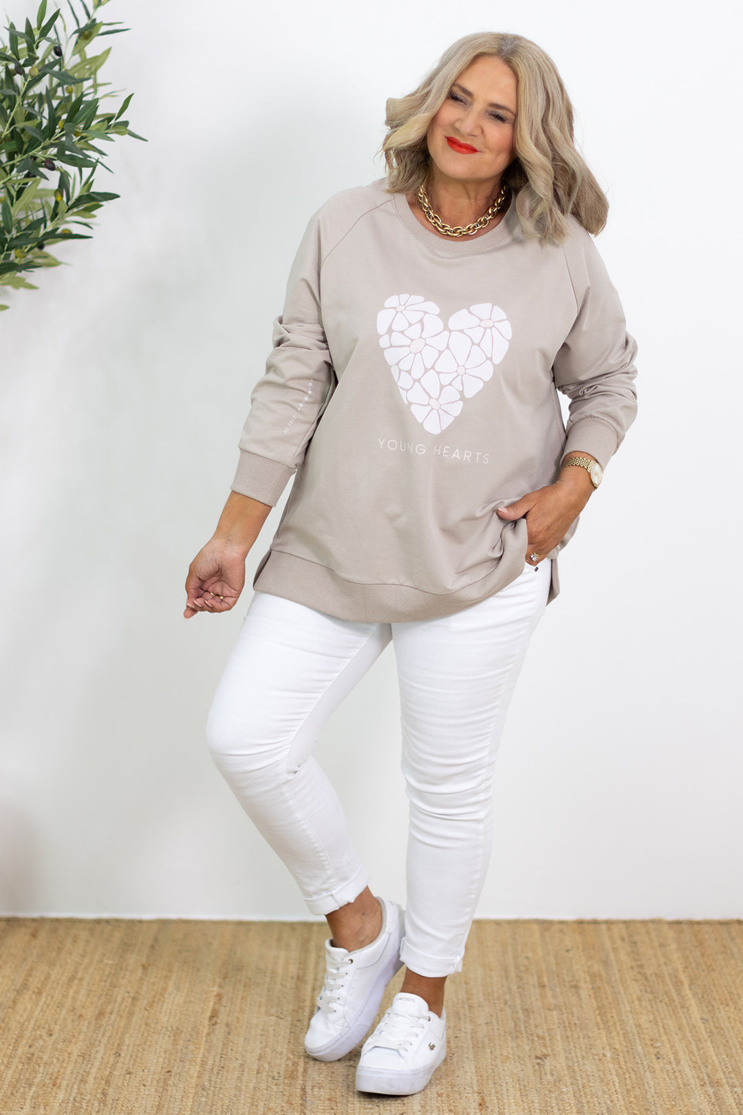 Young Hearts Crew | TAUPE
