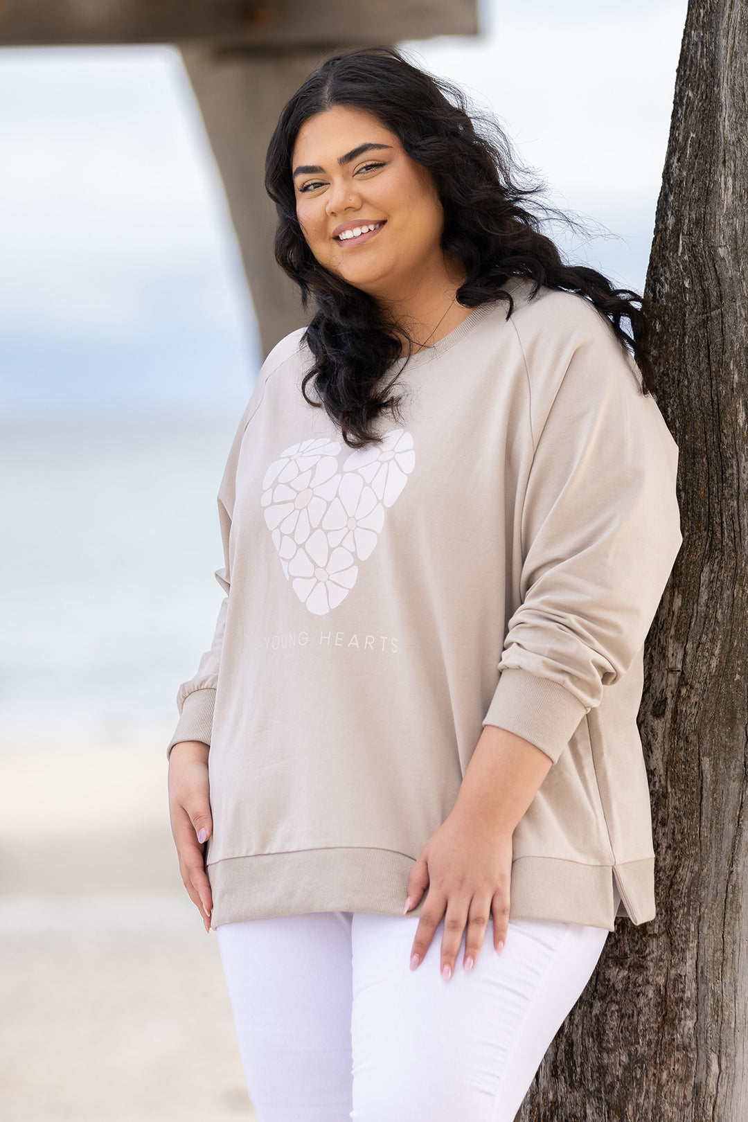 Young Hearts Crew | TAUPE