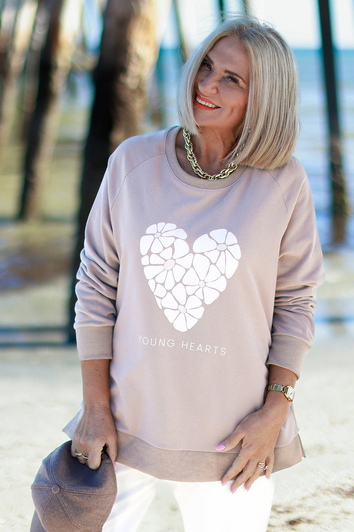 NEW Young Hearts Crew | TAUPE