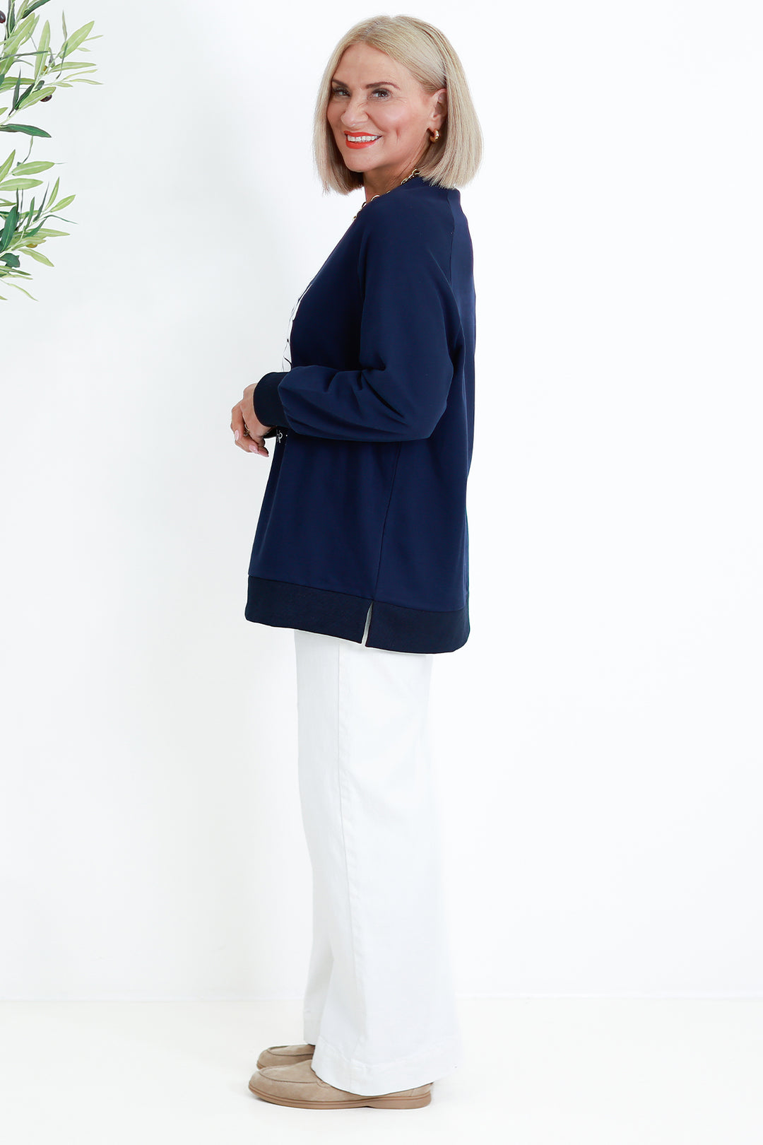 NEW Young Hearts Crew | NAVY BLUE