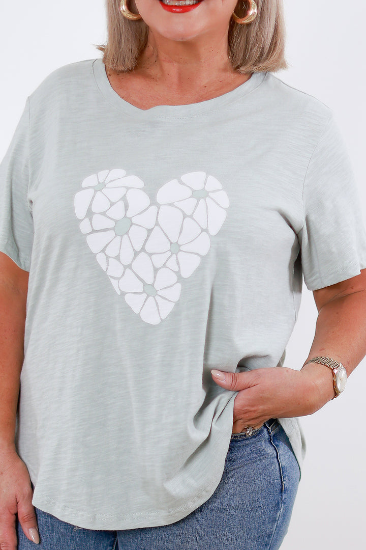 Young Hearts T-Shirt | Sage GREEN