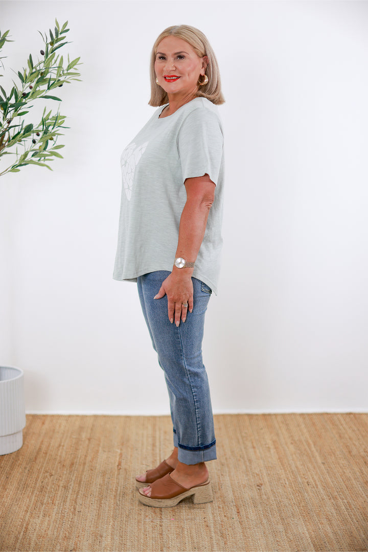 Young Hearts T-Shirt | Sage GREEN