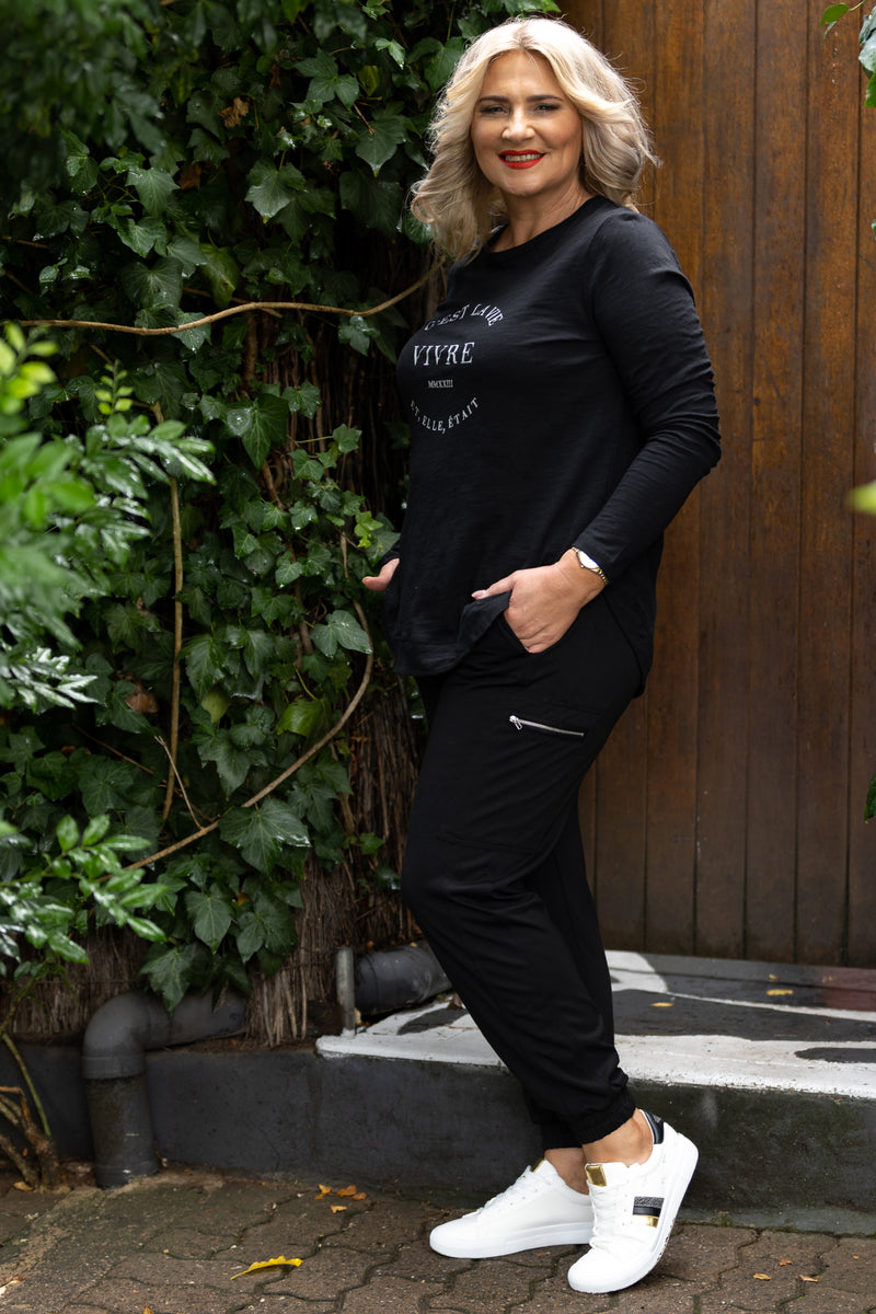 Essentials Long Slv Tee | Black
